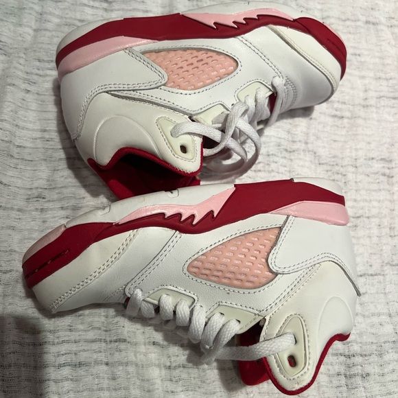 Toddler Nike Jordans - Picture 2 of 3